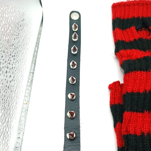 Women's Striped Long Arm Warmers Red + Black + Spiked Bracelet New - Picture 8 of 8